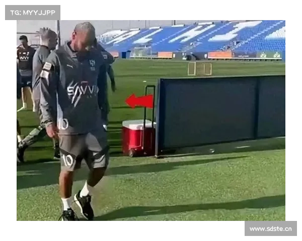 21岁内马尔杰作！13年联合会杯巴西全胜夺冠 内马尔赛事金球+铜靴