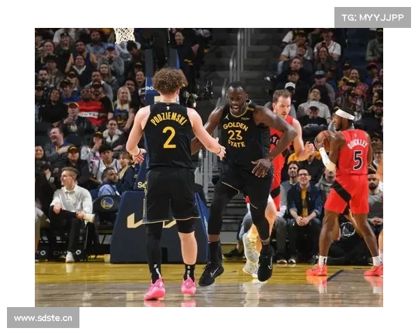 NBA前瞻:猛龙VS勇士 NBA前瞻:猛龙VS勇士