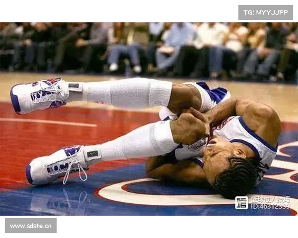 NBA球员赚上千万很容易?看这些照片就明白,詹姆斯脚趾变形 NBA球员赚上千万很容易?看这些照片就明白,詹姆斯脚趾变形